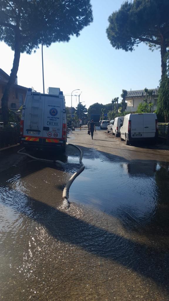 le operazioni di aspirazione dell'acqua tramite idrovore