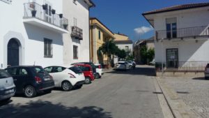 La strada principale di Sant'Angelo in Theodice