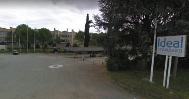 L'ingresso dell'Ideal Standard, ora Saxa Gres a Roccasecca (Fr)