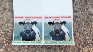 Sant'Elia Fiumerapido (Fr), le immagini del sit-in per la bonifica dell'impianto di stoccaggio dei rifiuti