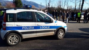 Sant'Elia Fiumerapido (Fr), le immagini del sit-in per la bonifica dell'impianto di stoccaggio dei rifiuti