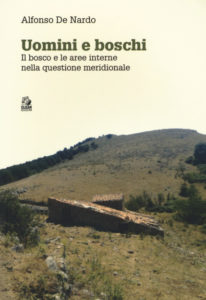 La copertina del volume Uomini e boschi