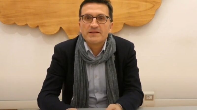 Riccardo Viselli, geologo e autore di saggi. Durante il secondo webinar sull'economia circolare di Cassinogreen, ha presentato i metodi di gestione dei rifiuti urbani.