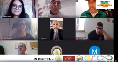 Un momento del webinar "Narrare l'economia circolare"