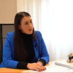 Arianna Volante, assessore al Commercio del Comune di Cassino, nel suo ufficio