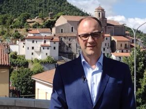 Il critico d'arte Marco Tedesco