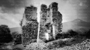 La chiesa di S Maria di Castagneto nel 1931 (Foto: Archivio Storico Istituto Luce Cinecittà).