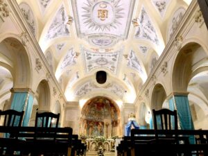 Interno santuario Ss. Madonna di Piternis